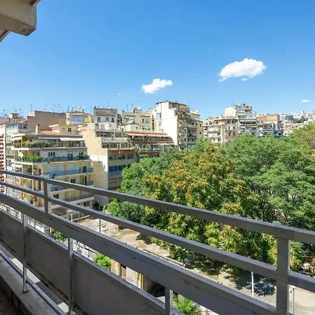 Appartement κεντρικό κλασικό 2 δωματίων
